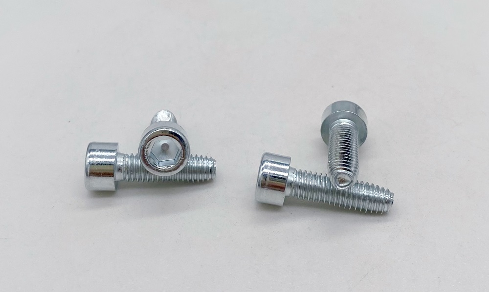 Làm thế nào để sử dụng vít tự khai thác hình lục giác DIN7500E?